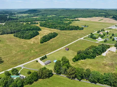 13710 N Greenville Road Crofton KY 42217