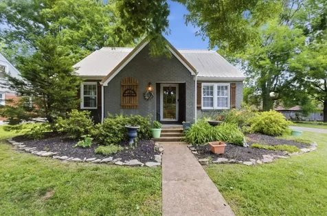 103 Barnwell Avenue Centerville TN 37033