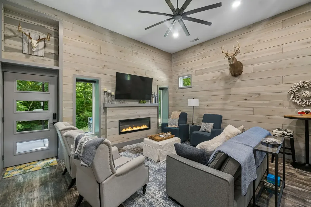 1343 Chalk Hollow Lane Waverly TN 37185