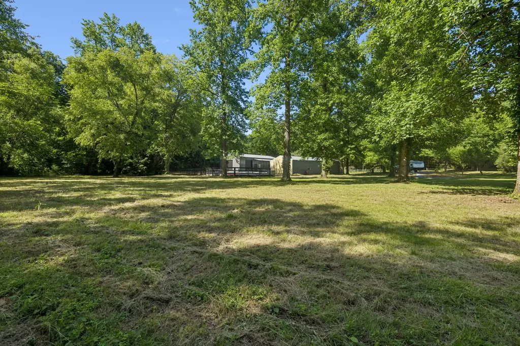 1343 Chalk Hollow Lane Waverly TN 37185