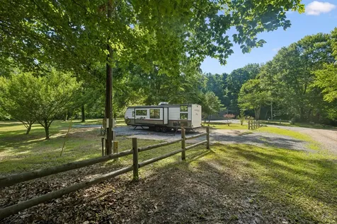1343 Chalk Hollow Lane Waverly TN 37185