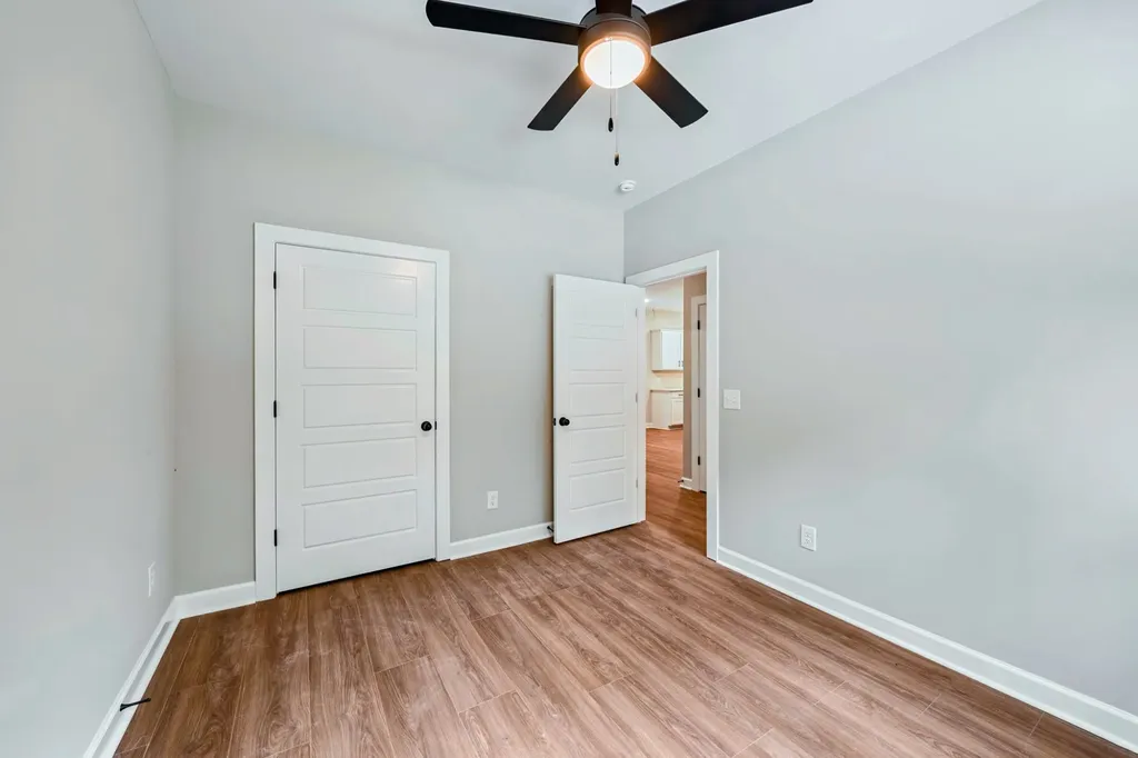 352 Pulley Street Erin TN 37061