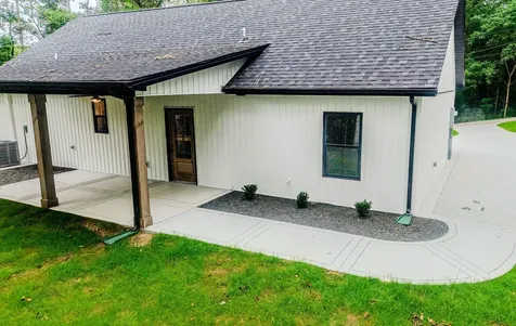 352 Pulley Street Erin TN 37061