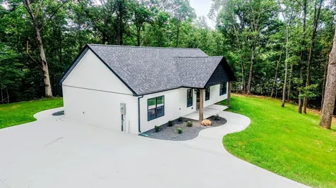 352 Pulley Street Erin TN 37061