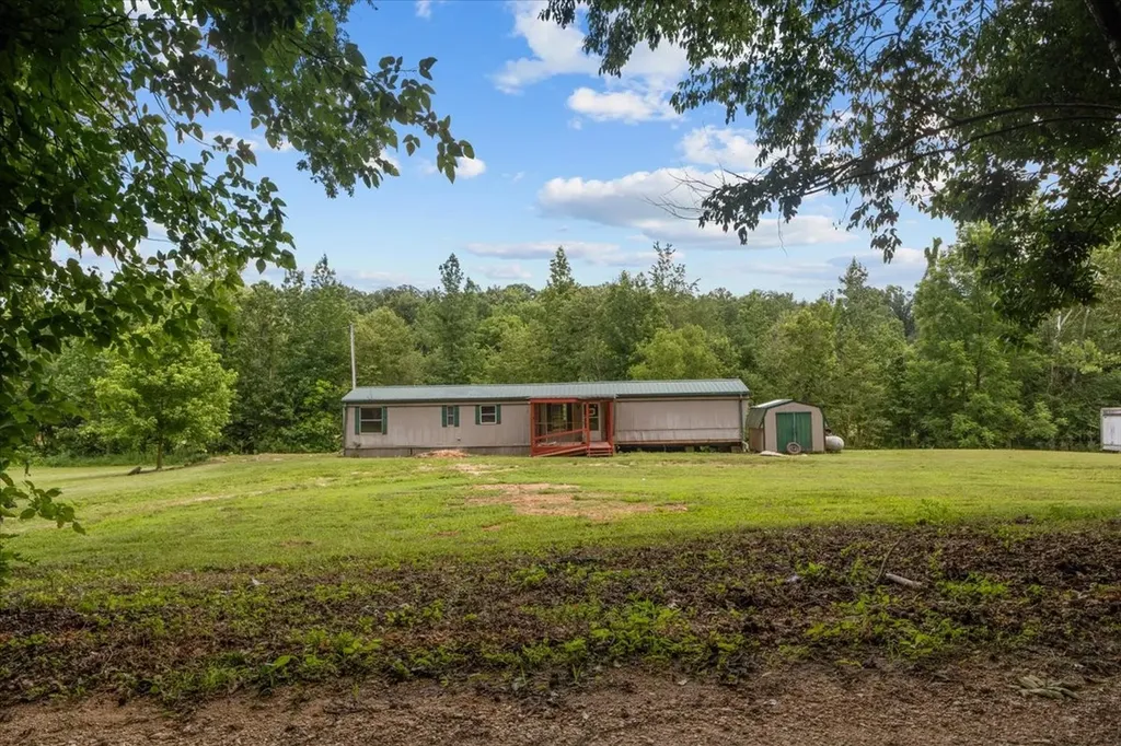 2900 Jack Branch Road Waverly TN 37185