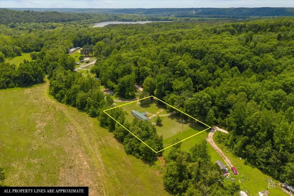 2900 Jack Branch Road Waverly TN 37185
