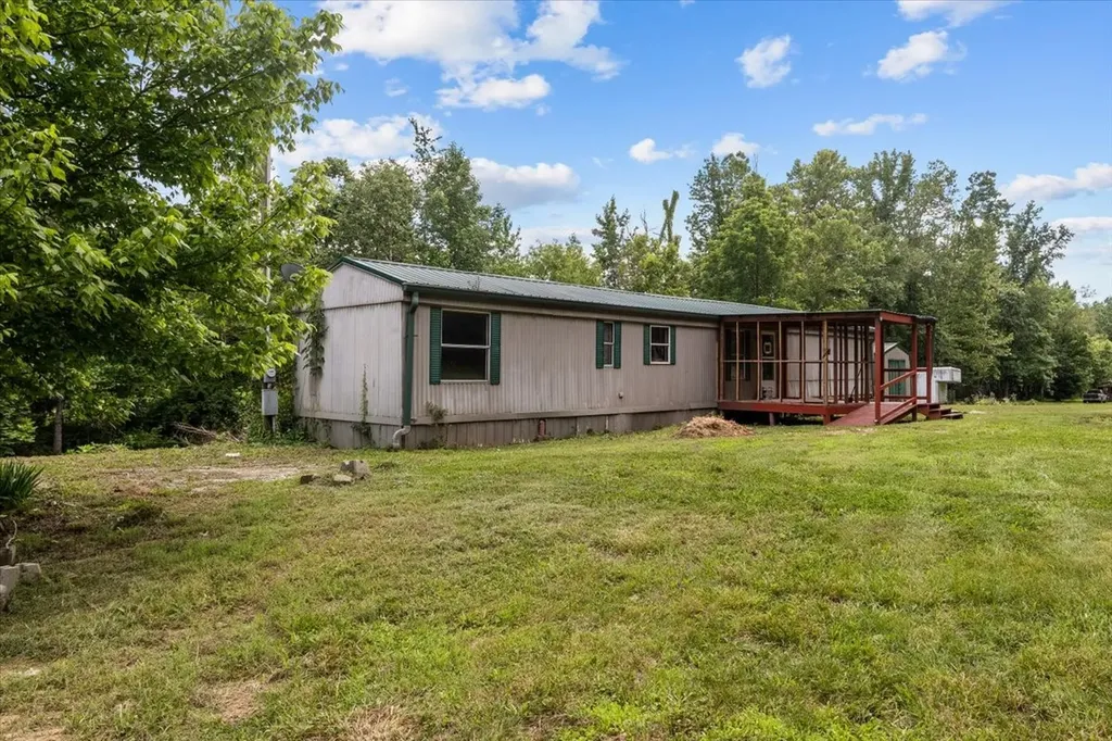 2900 Jack Branch Road Waverly TN 37185