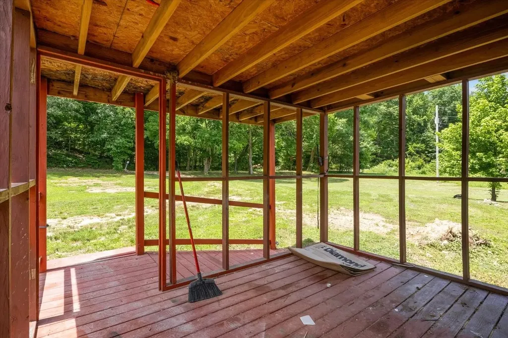 2900 Jack Branch Road Waverly TN 37185