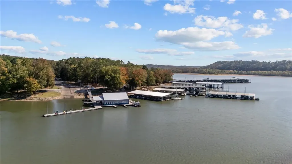 2900 Jack Branch Road Waverly TN 37185