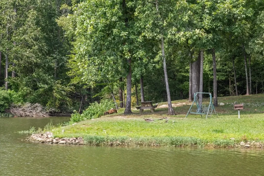 2900 Jack Branch Road Waverly TN 37185