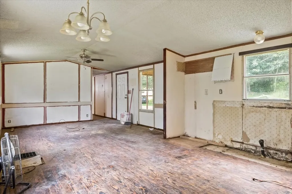 2900 Jack Branch Road Waverly TN 37185