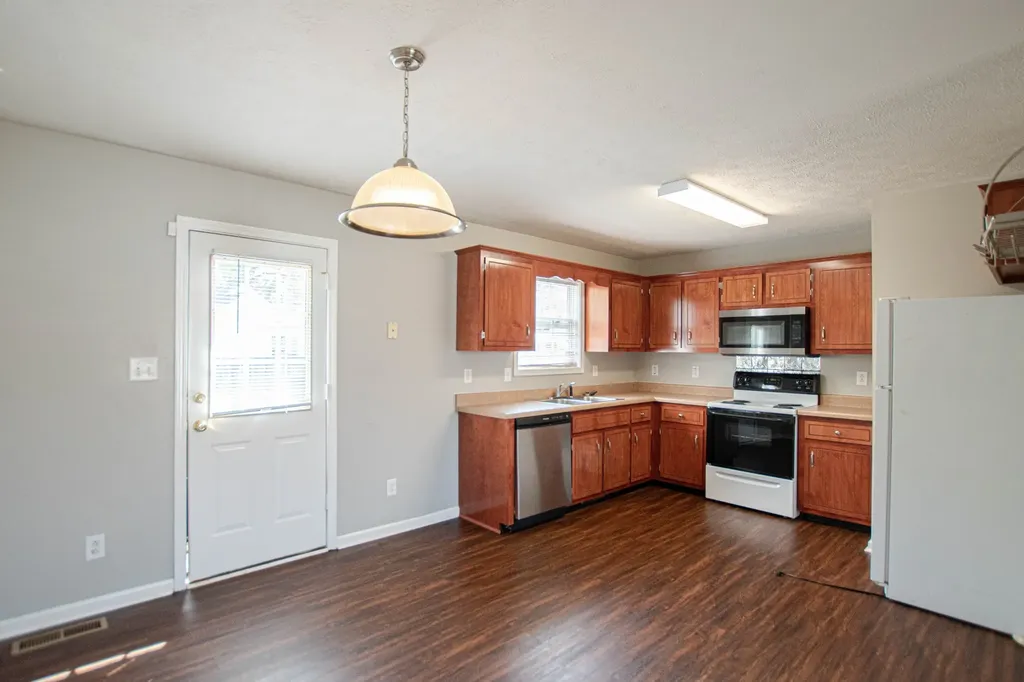 1481 Mcclardy Road Clarksville TN 37042