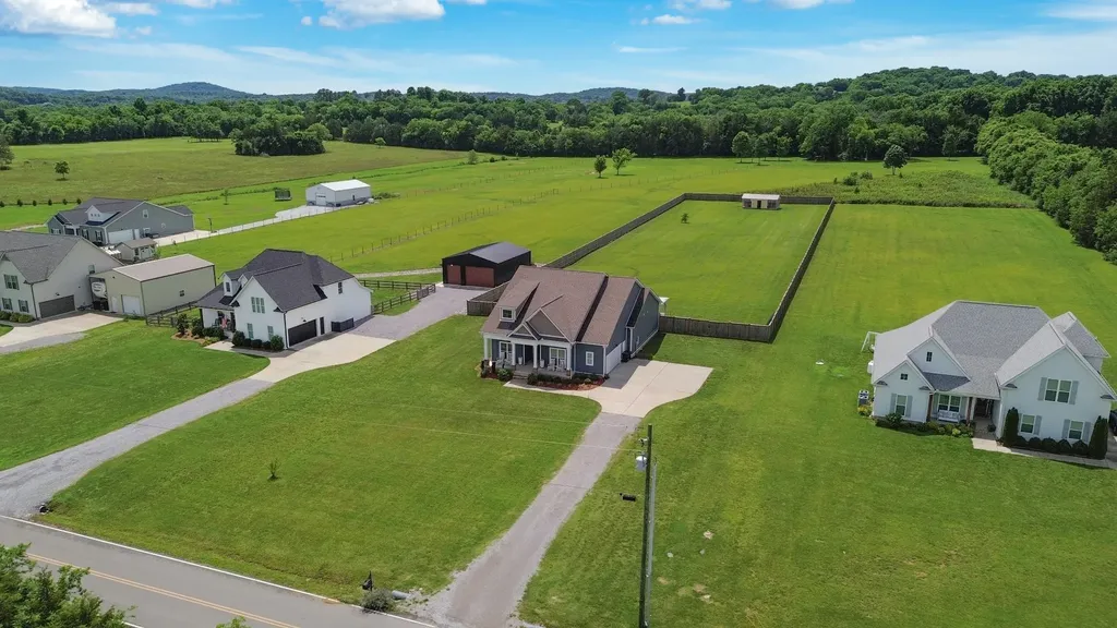 7890 Poplar Hill Road Watertown TN 37184