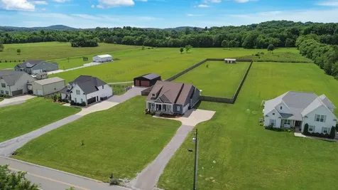 7890 Poplar Hill Road Watertown TN 37184