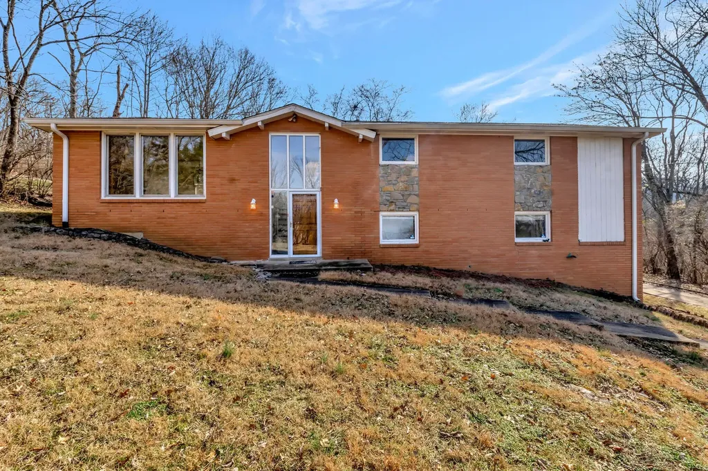 6469 Fleetwood Drive Nashville TN 37209