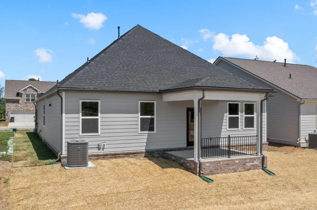 412 Old Spring Lane Gallatin TN 37066