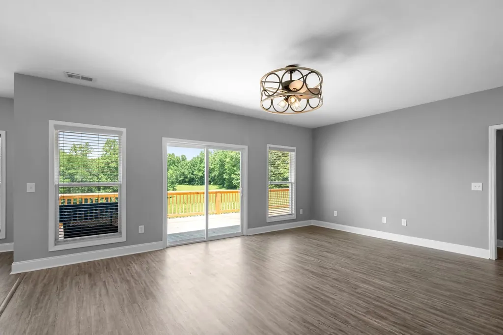694 Nels Adams Road Dickson TN 37055