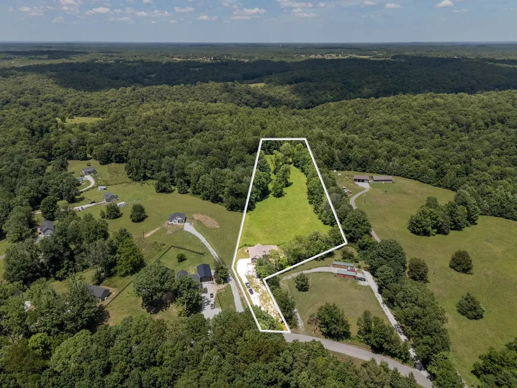 694 Nels Adams Road Dickson TN 37055