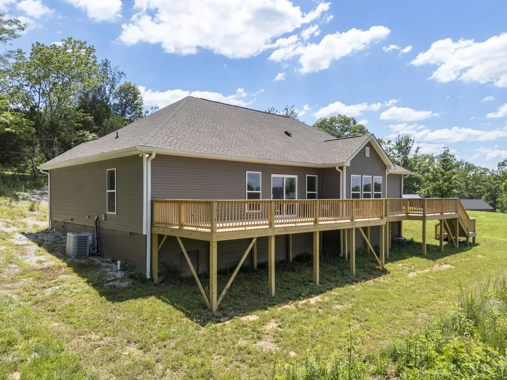 694 Nels Adams Road Dickson TN 37055