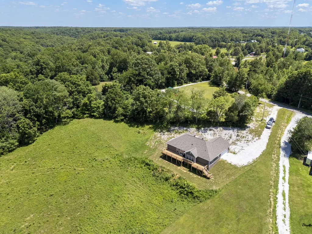 694 Nels Adams Road Dickson TN 37055