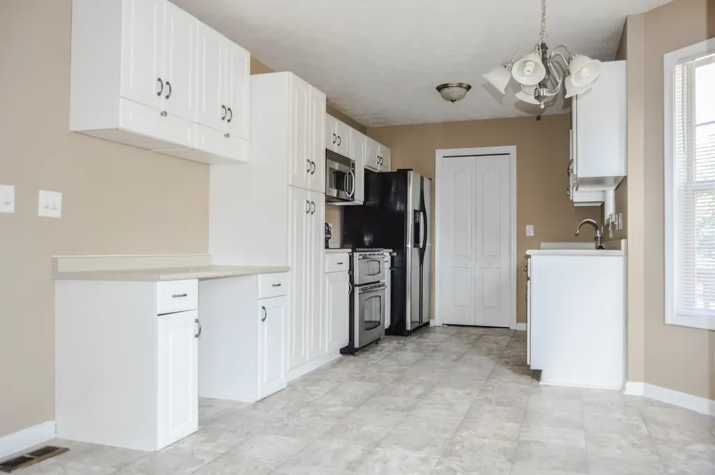 2769 Ridgepole Drive Clarksville TN 37040