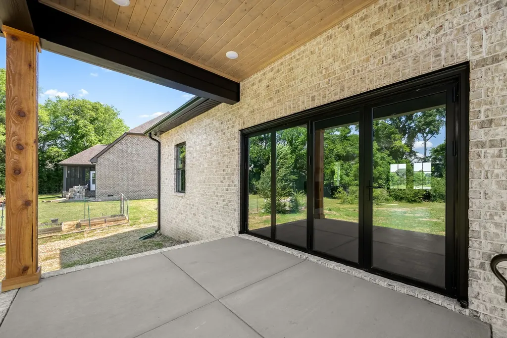 2338 Thad Court Murfreesboro TN 37128
