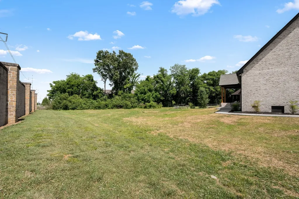 2338 Thad Court Murfreesboro TN 37128
