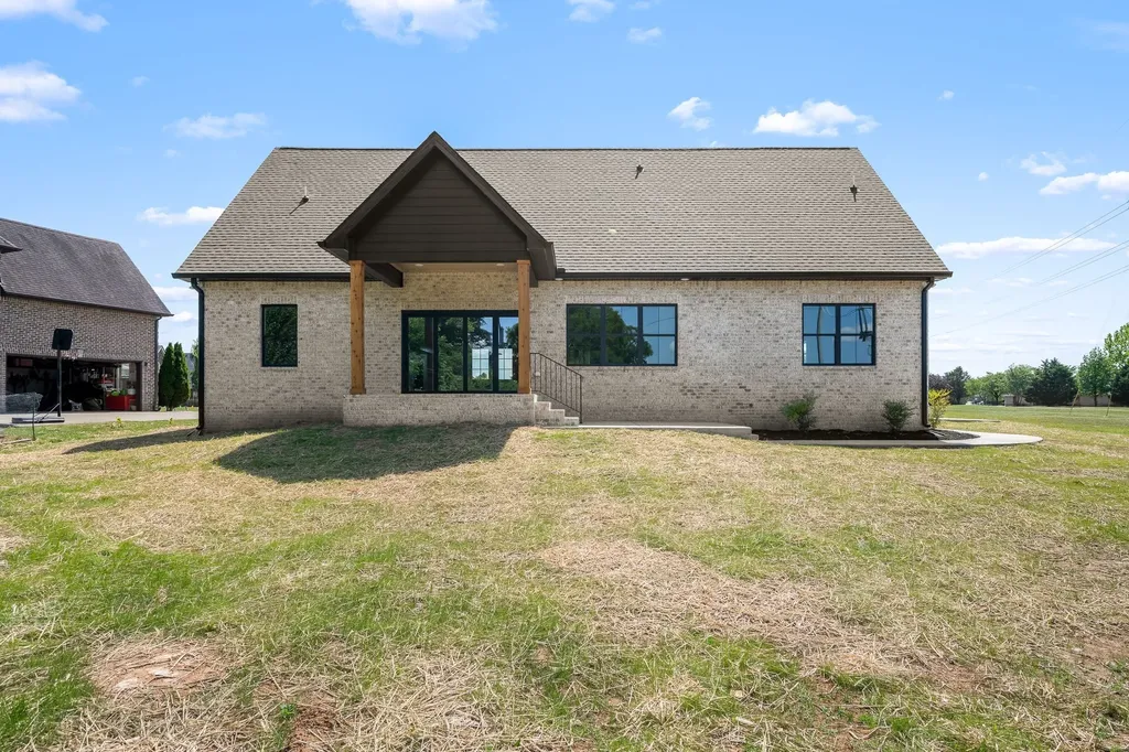 2338 Thad Court Murfreesboro TN 37128