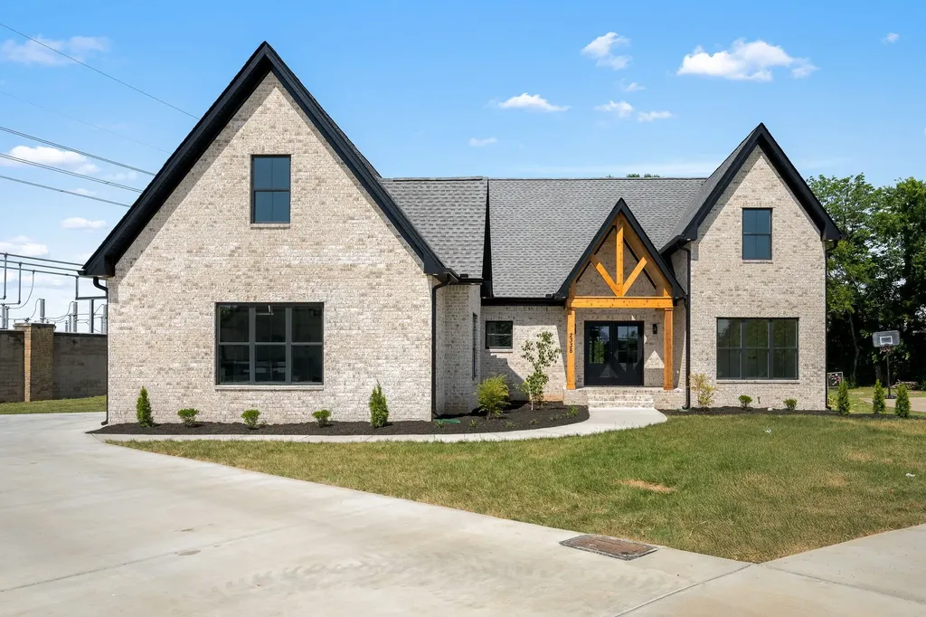 2338 Thad Court Murfreesboro TN 37128
