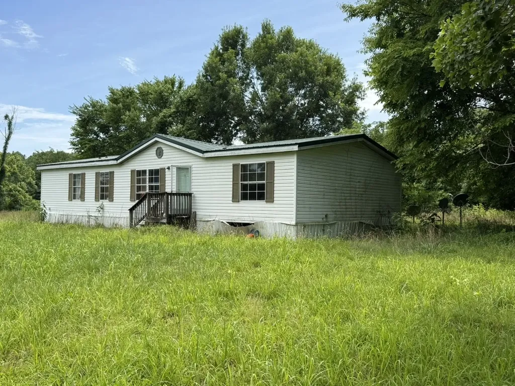 1271 Freeman Loop Cumberland Furnace TN 37051