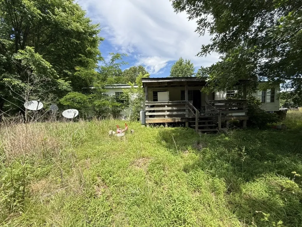 1271 Freeman Loop Cumberland Furnace TN 37051