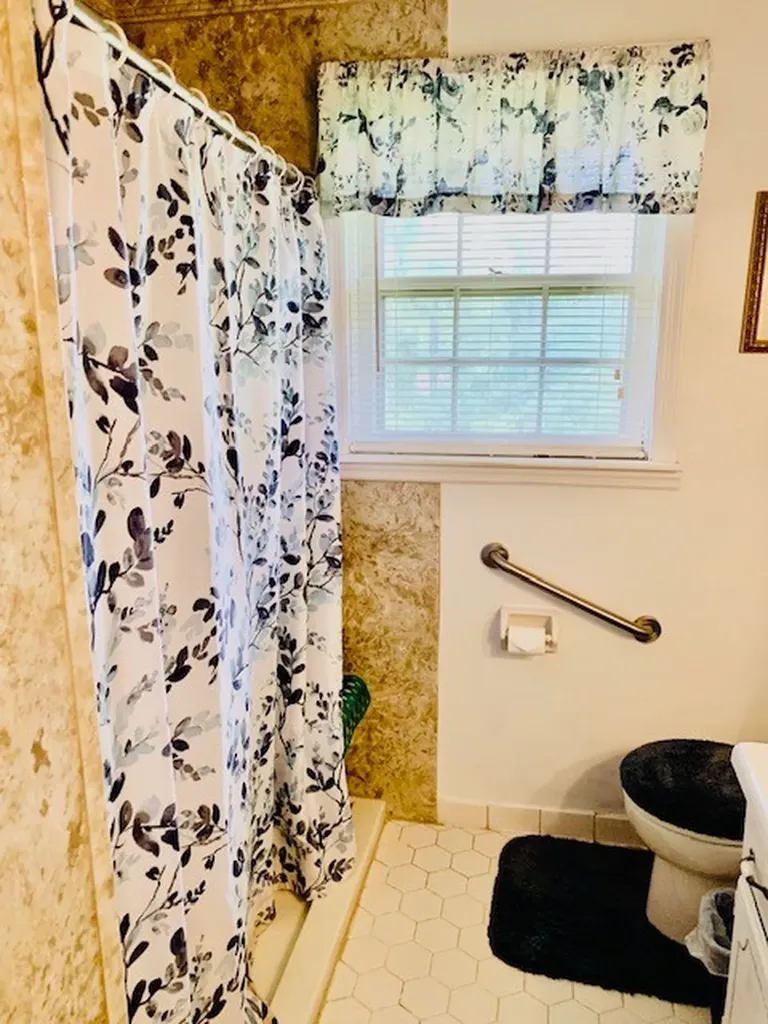 912 Oak Vale Hermitage TN 37076