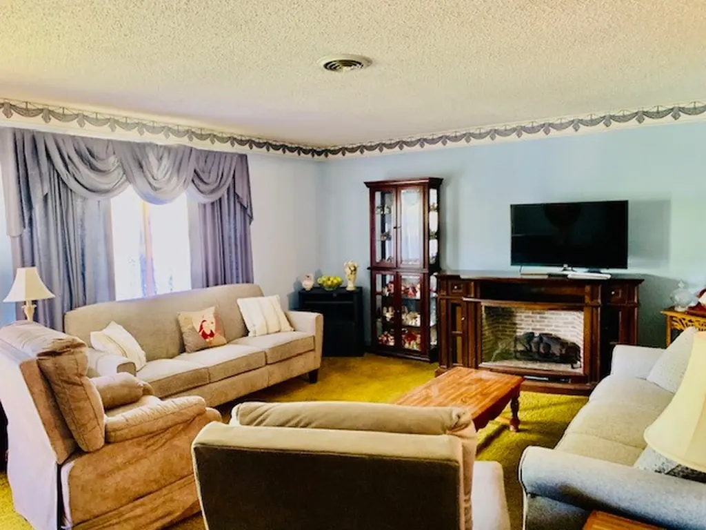 912 Oak Vale Hermitage TN 37076