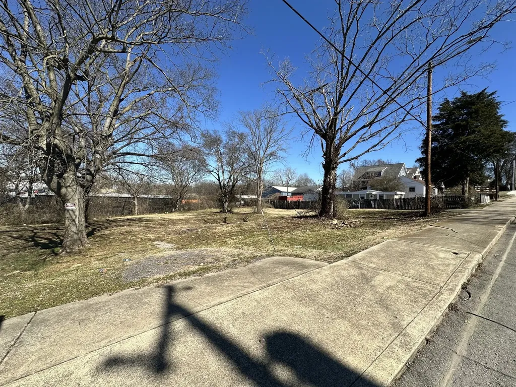 107 Queen Avenue Nashville TN 37207