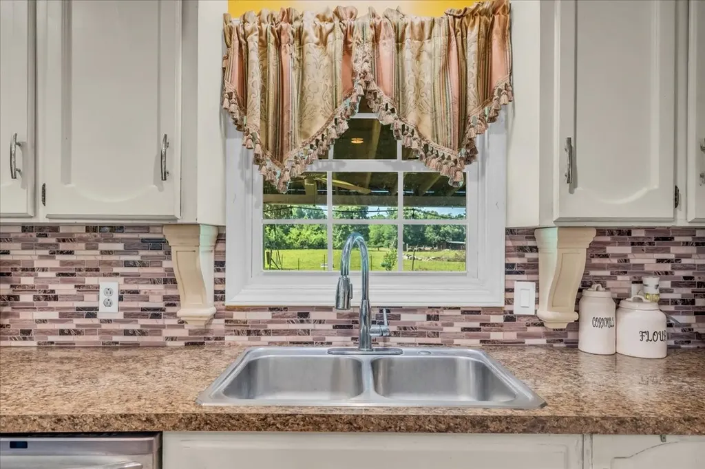 6263 Windrow Road Rockvale TN 37153