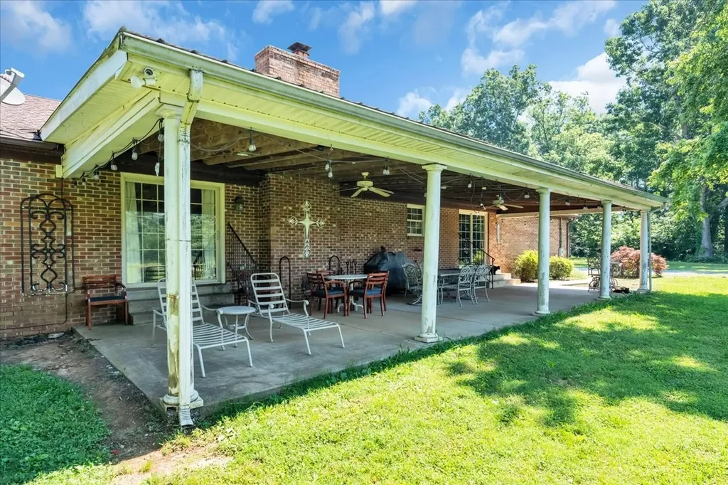 6263 Windrow Road Rockvale TN 37153
