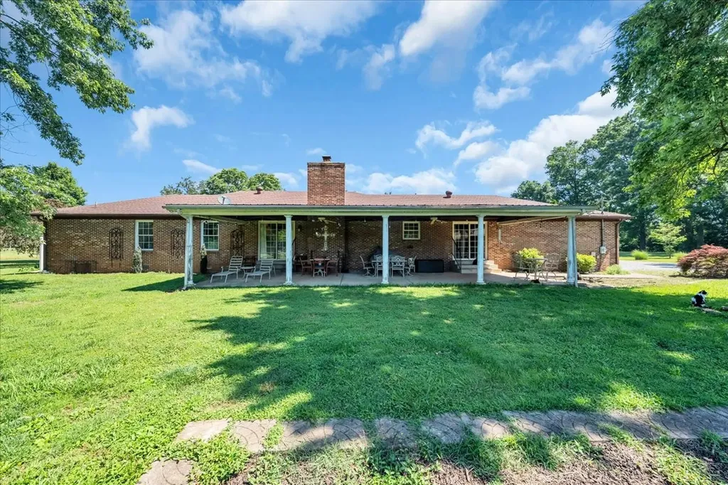 6263 Windrow Road Rockvale TN 37153