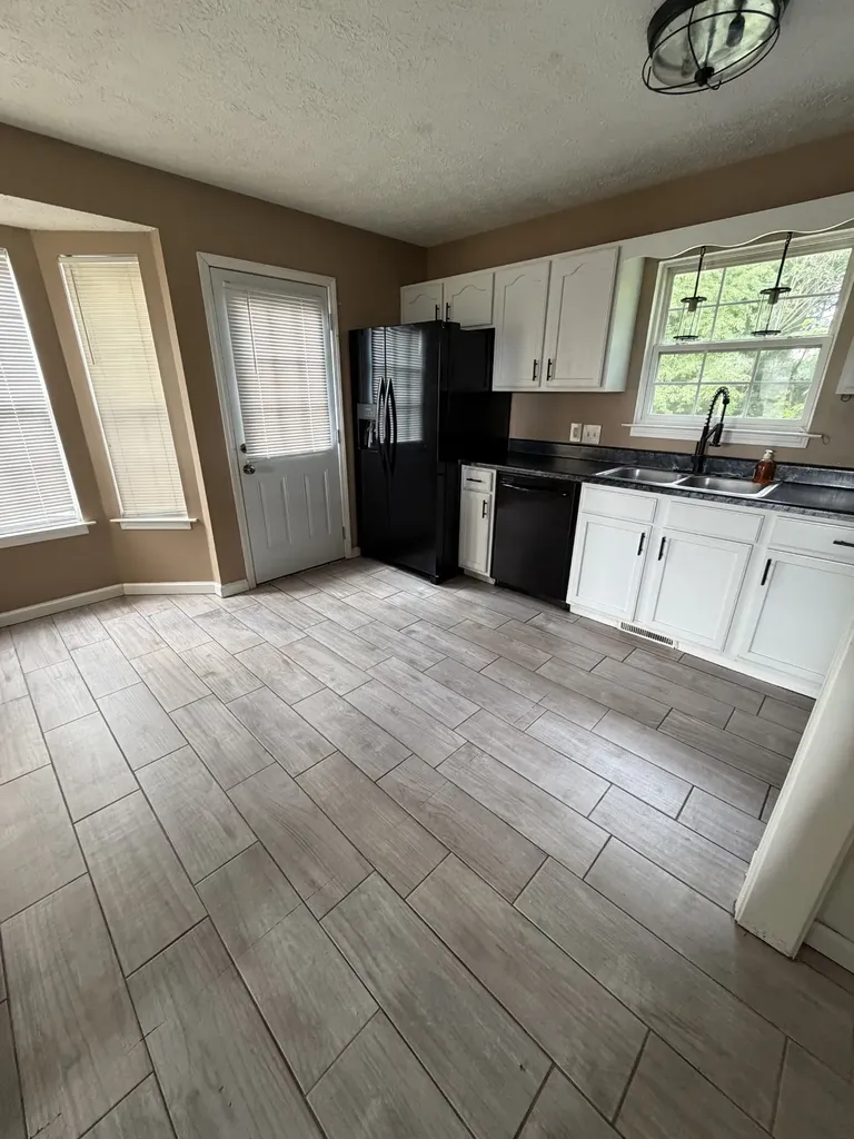 290 Fritz Circle Clarksville TN 37042
