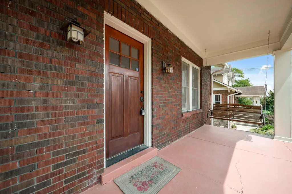 1710 Gale Lane Nashville TN 37212