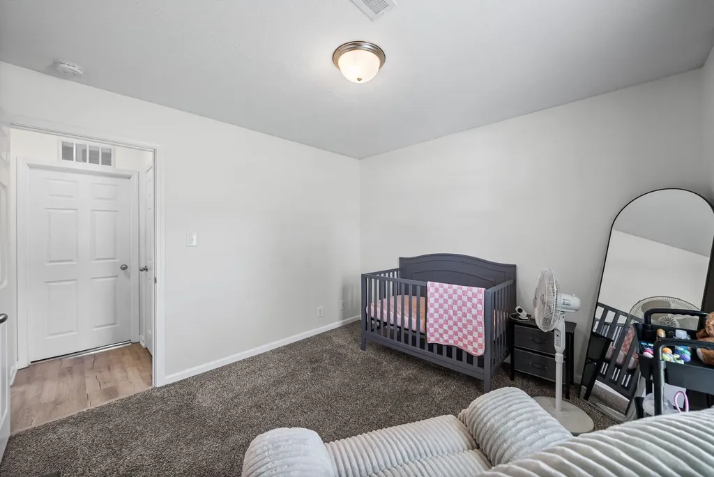 949 Hugh Hunter Road Oak Grove KY 42262