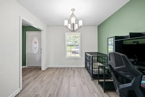949 Hugh Hunter Road Oak Grove KY 42262