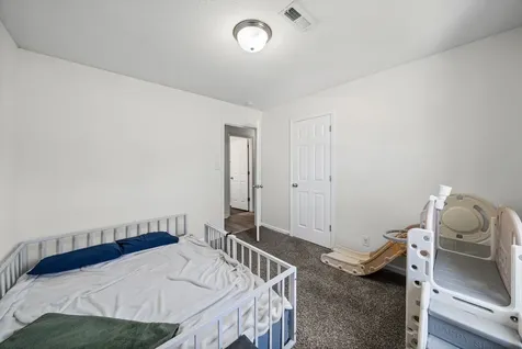 949 Hugh Hunter Road Oak Grove KY 42262