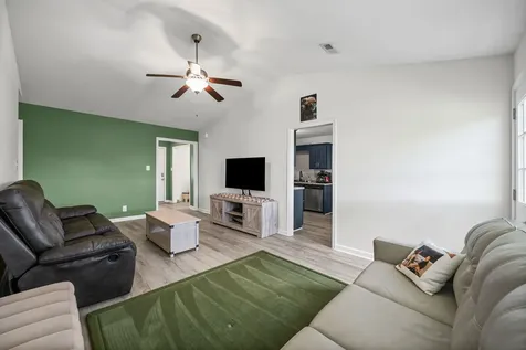 949 Hugh Hunter Road Oak Grove KY 42262