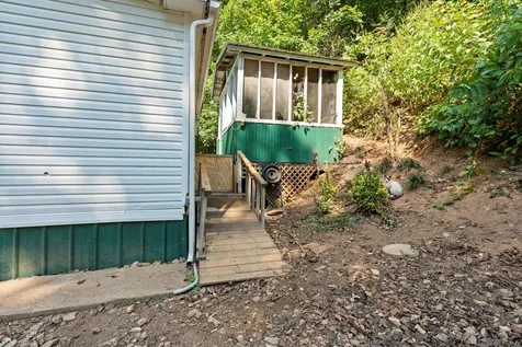 87 Ballard Hollow Road Taft TN 38488