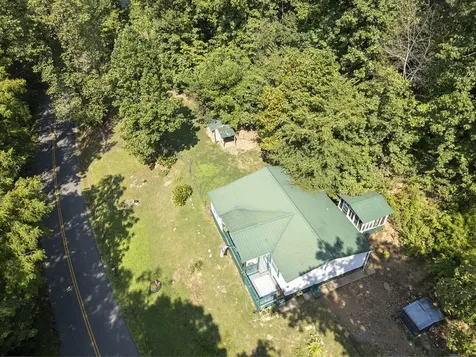 87 Ballard Hollow Road Taft TN 38488
