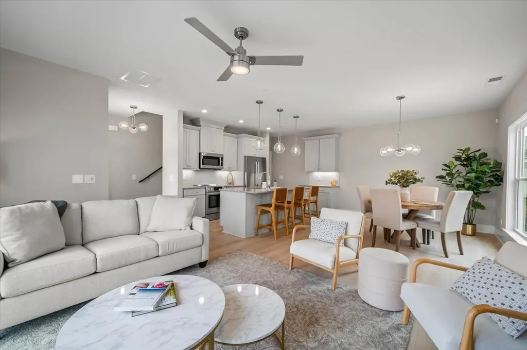 3045A Hillside Road Nashville TN 37207