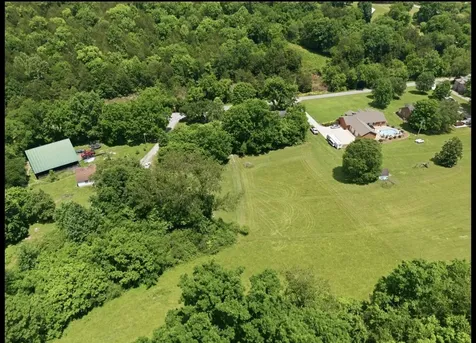 17 Dog Branch Road, S Pleasant Shade TN 37145