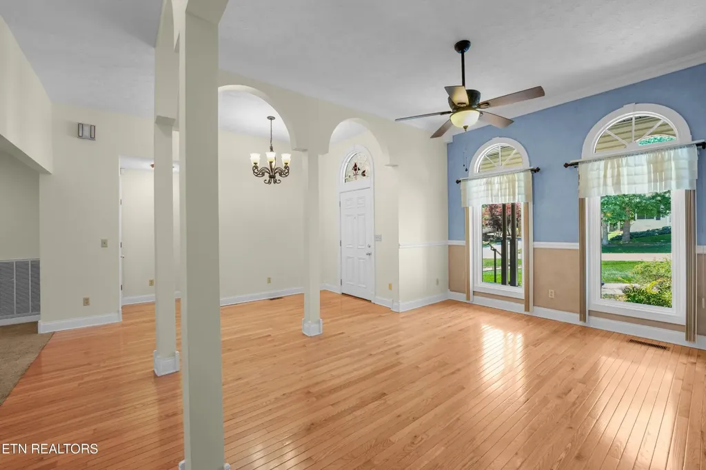 222 Amherst Lane Crossville TN 38558