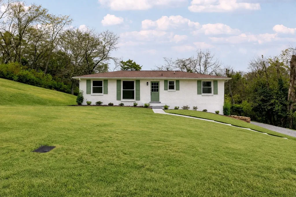 2511 Woodberry Drive Nashville TN 37214