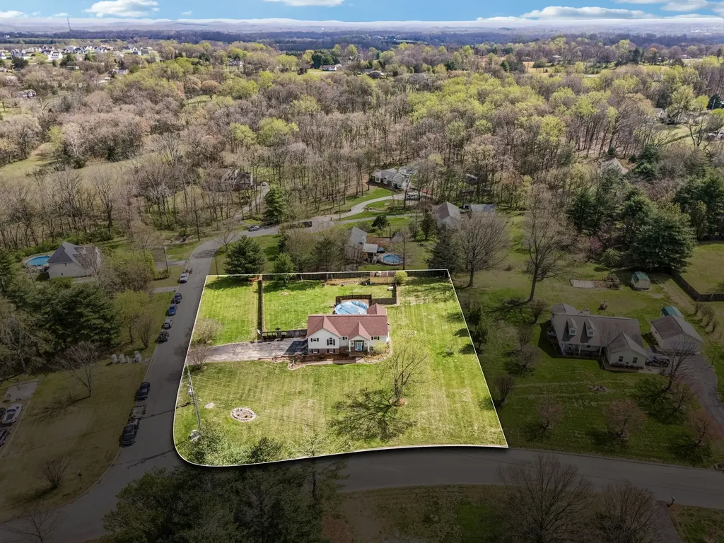 97 Oak Valley Drive Spring Hill TN 37174